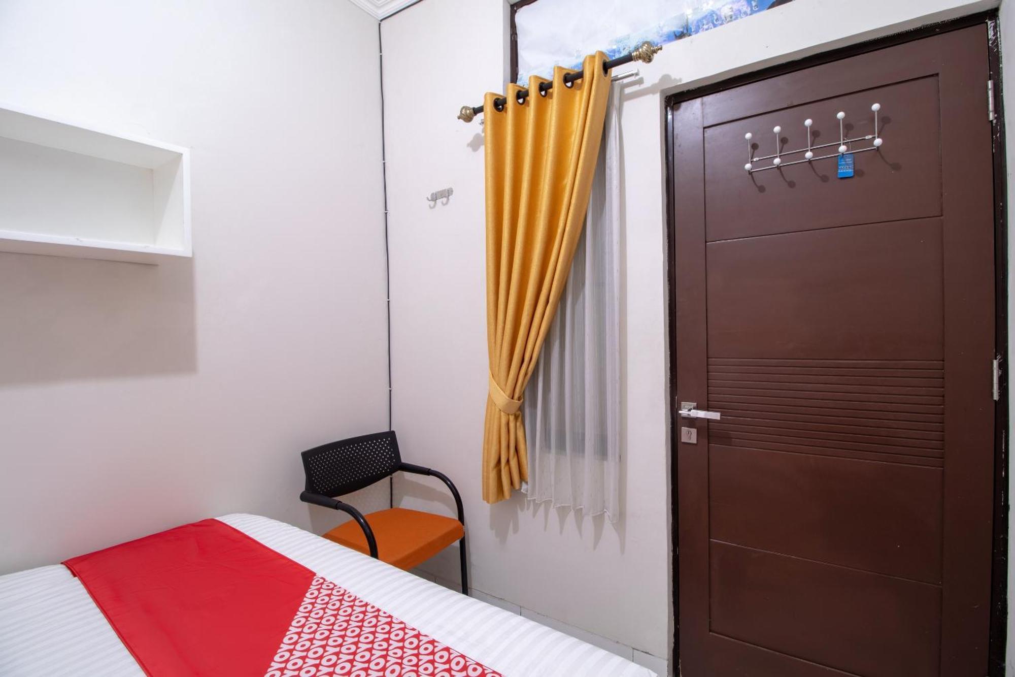 Oyo 3253 Sofia Residence Telukjambe 외부 사진