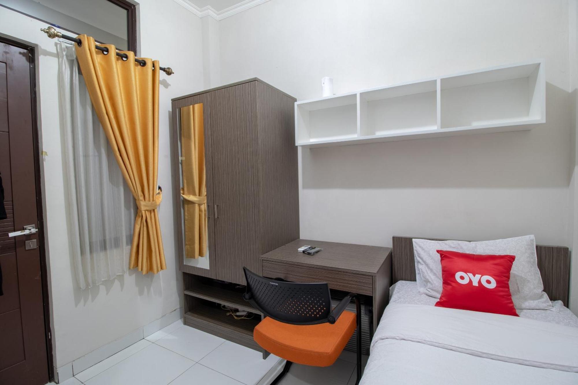Oyo 3253 Sofia Residence Telukjambe 외부 사진